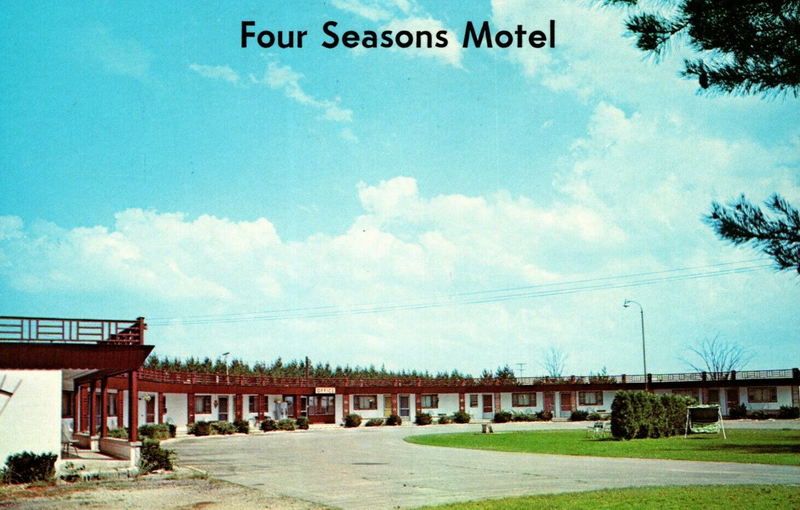 Four Seasons Motel - Old Postcard